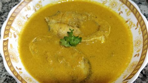 Salmon Fish Curry | Rawas Fish Curry | Goan Style Fish Curry - YouTube