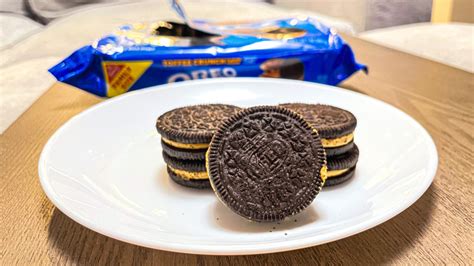 14 Oreo Flavors, Ranked From Worst To Best