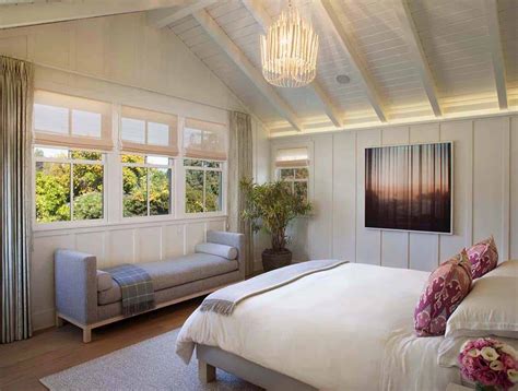 33 Stunning master bedroom retreats with vaulted ceilings