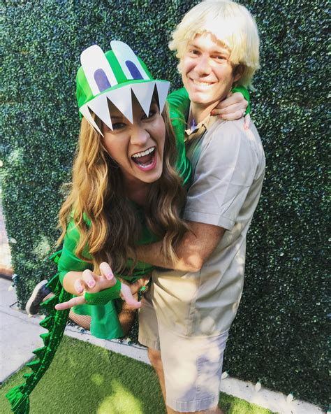 Steve Irwin and Crocodile couple costume | Pretty halloween costumes ...