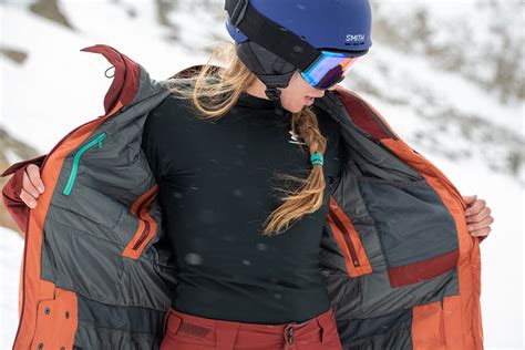 Best Women's Ski Jackets of 2024-2025 | Switchback Tested