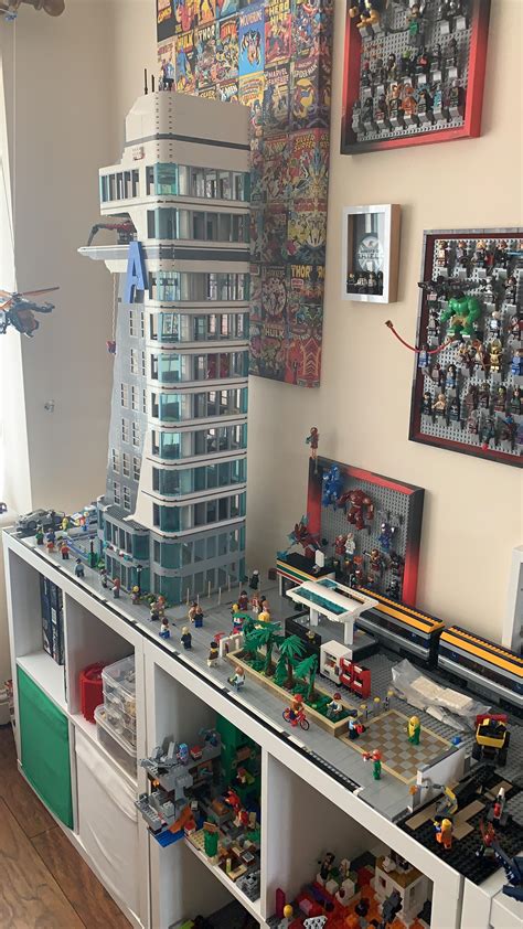 Lego Avengers Tower MOC : r/lego