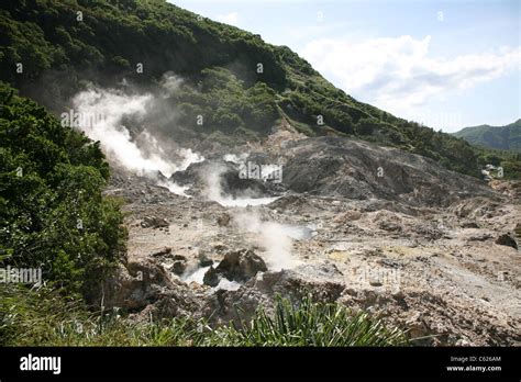 St lucia volcano hi-res stock photography and images - Alamy