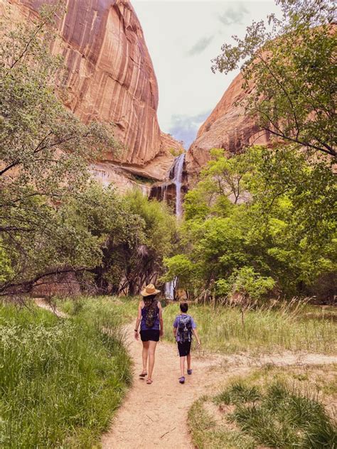 Hiking Lower Calf Creek Falls - Bigger Than the Three of Us