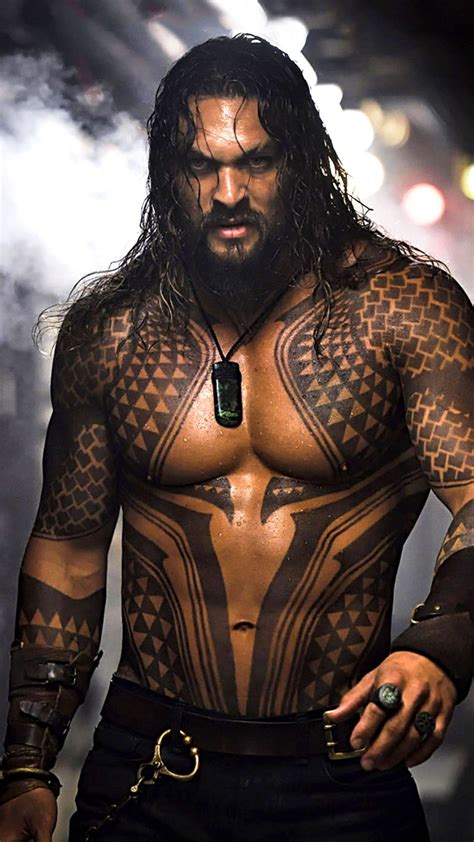 Download Jason Momoa as Aquaman Wallpaper | Wallpapers.com