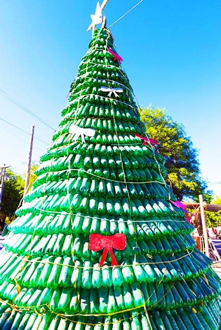 35 Ideas for Recycling Plastic Bottles, Eco Friendly Handmade Christmas ...