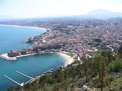 File:Castellammare del Golfo Sicilia.JPG - Wikimedia Commons