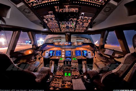 🔥 [40+] Boeing 787 Cockpit Wallpapers | WallpaperSafari