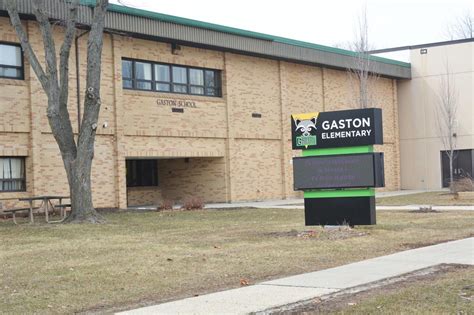 Walking school bus program debuts at Gaston Elementary | News ...