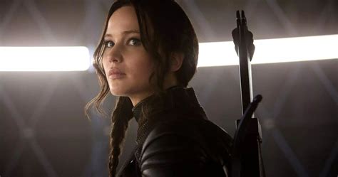 The Hunger Games: 10 Things That Make No Sense About Katniss Everdeen