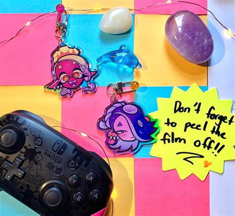 Splatoon 3 Shiver & Frye 2.5 Rainbow Acrylic Charm, Glitter Epoxy - Etsy