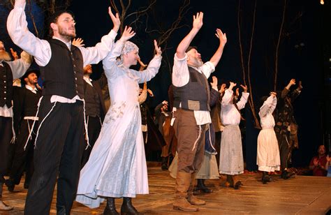 Why ‘Fiddler on the Roof’ holds up 50 years later | Jewish Telegraphic ...