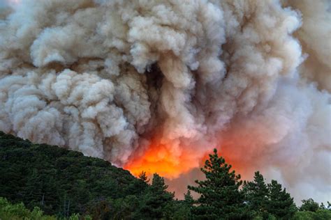 How Weird, Bouncy Cell Signals Can Help Track Wildfire Smoke | WIRED