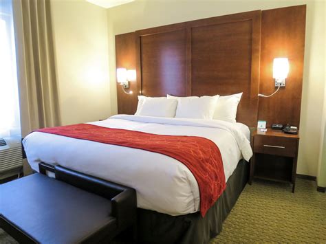 Regina's All-Suite Hotel: Suite Amenities at Comfort Suites Regina