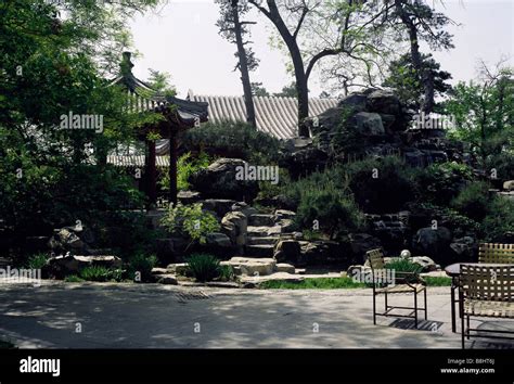 Diaoyutai guesthouse hi-res stock photography and images - Alamy