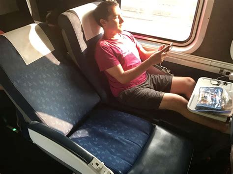 Amtrak Coast Starlight Review // + Top Tips on the Best Seats [2024]