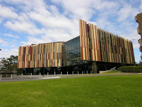 Macquarie University Library - Facade Innovations | Commercial Facade ...