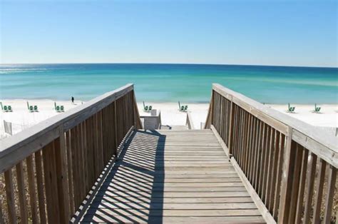 Wyndham Garden - Fort Walton Beach FL | Beachfront Luxury Hotel