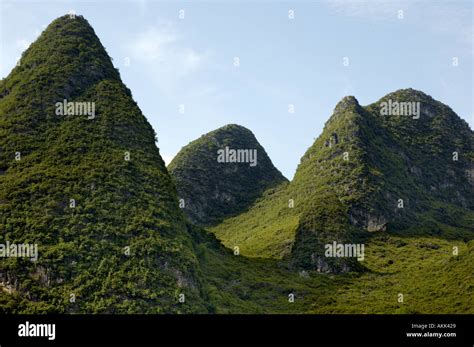 Limestone Karst peaks in Yangshuo County, Guangxi, China Stock Photo ...