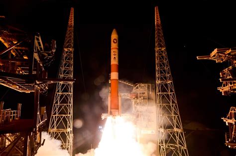 Powerful New US Military Satellite Launches Into Orbit | Space