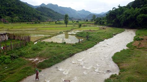 Cycling Architects: A Short Cycle through the Nepal Terai