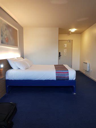 TRAVELODGE MACCLESFIELD CENTRAL - Updated 2018 Prices & Hotel Reviews ...