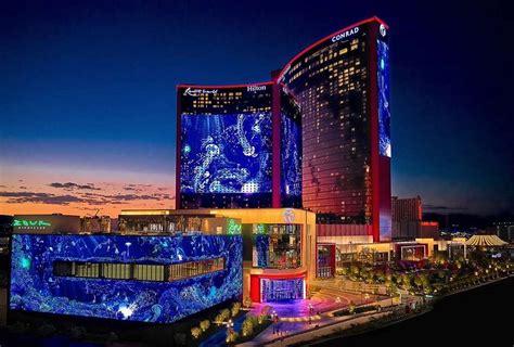 LAS VEGAS HILTON AT RESORTS WORLD $87 ($̶1̶4̶4̶) - Updated 2022 Prices ...