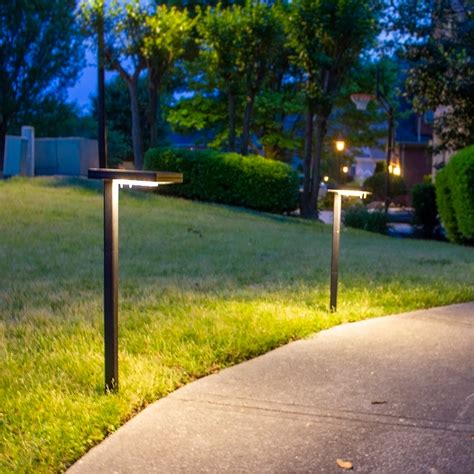 Solar Walkway Light | Modern Square Design | Black Aluminum