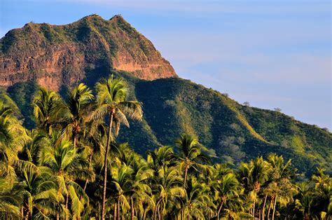 Diamond Head in Honolulu, O’ahu, Hawaii - Encircle Photos