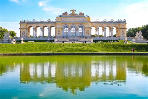 15 fascinating Schonbrunn Palace facts you probably didn't know ...