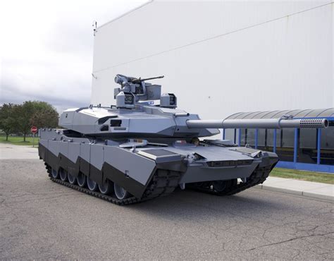 US Army Unveils Futuristic Hybrid Battle Tank