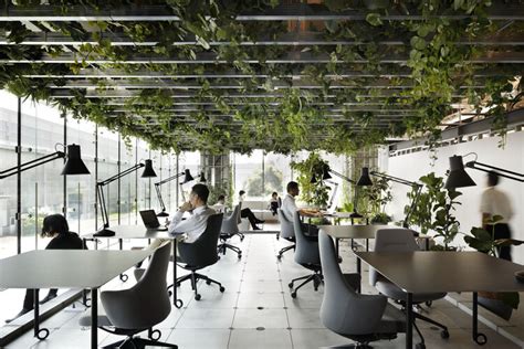 Biophilic Offices: Landscape and the Working Environment | ArchDaily