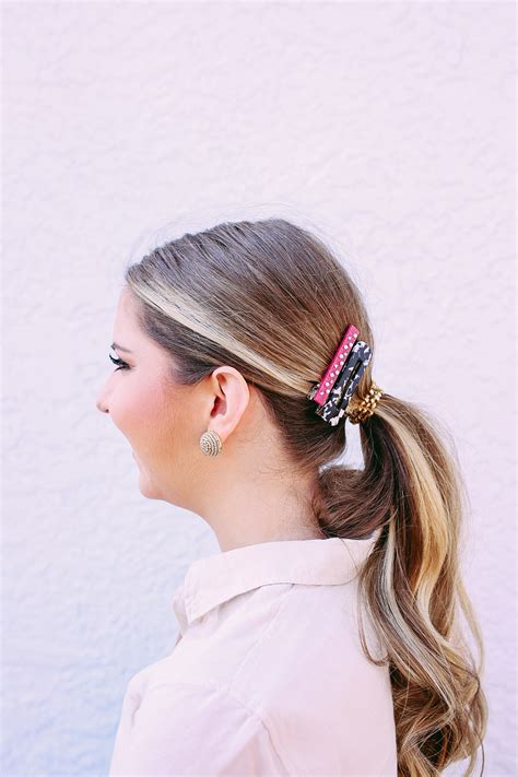 2 Easy Ways To Wear Hair Clips - Thrifty Pineapple