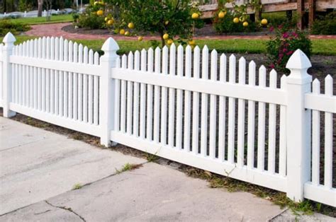 Best White Picket Fence Ideas, Designs, Pictures in 2021 | Own The Yard ...