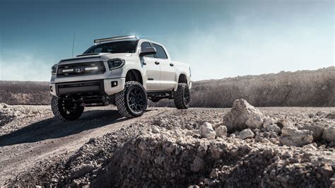 Toyota Tundra 2019 Off-roading 4K 8K Wallpaper | HD Car Wallpapers | ID ...