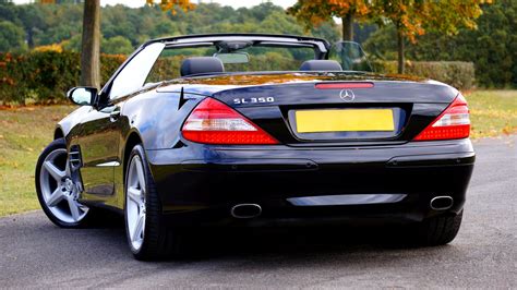 Black Mercedes Benz Sl 350 Convertible Coupe · Free Stock Photo