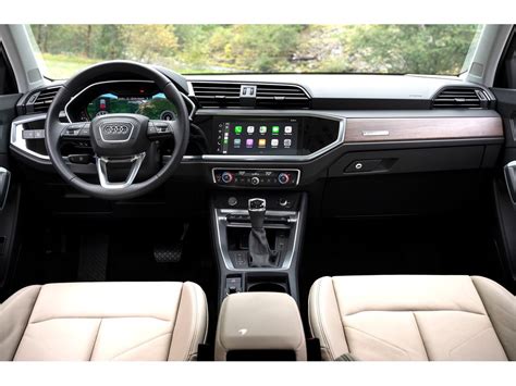 2019 Audi Q3: 40 Interior Photos | U.S. News