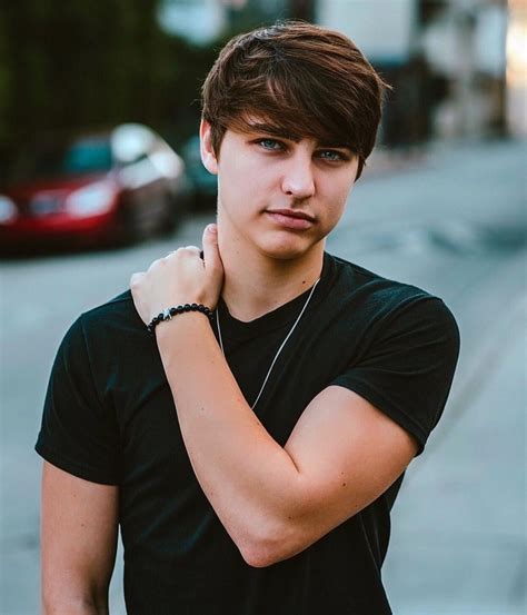 Colby Brock Age, Height, Weight, Net Worth 2022 - World-Celebs.com