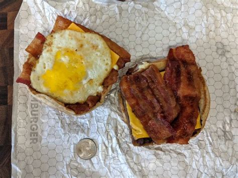 Review: Wendy's - Breakfast Baconator