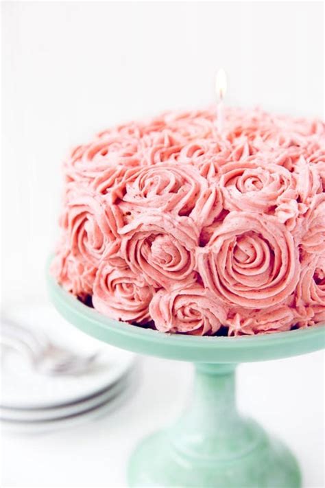 25 Best Cake Decorating Ideas - Easy and Simple Cake Decorations