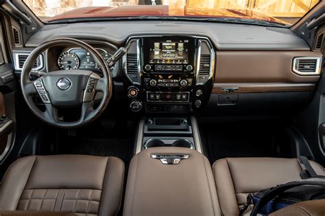 2020 Nissan Titan: 6 Pros and 3 Cons | News | Cars.com