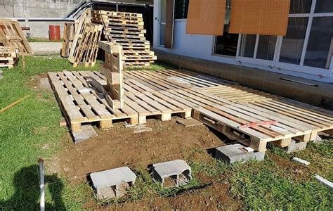 DIY Wooden Pallets Garden Deck Plan | Wood Pallet Furniture | Pallets ...