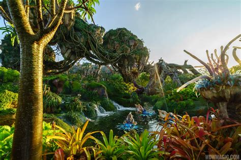 The Landscape of Pandora - The World of Avatar - Photo 13 of 28