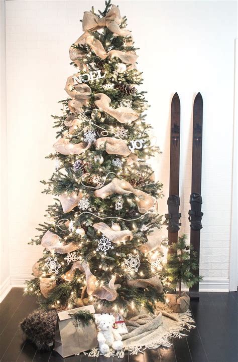 How to Put Ribbon Garland on a Christmas Tree | Hunker