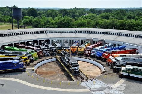 Norfolk Southern Heritage Units Come to NC and Valdese