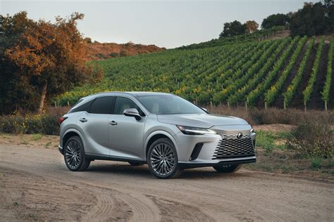 2023 Lexus RX 350h test drive review