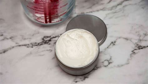 DIY Lotion With Shea Butter & Aloe Vera - DIY Beauty Base