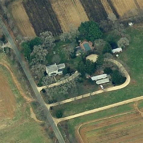 Bruce Springsteen's House in Colts Neck, NJ (#4) - Virtual Globetrotting