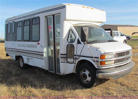 2001 Chevrolet Express G3500 Cutaway bus in Rose Hill, KS | Item E8160 ...