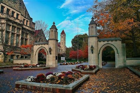 Indiana University's Instagram, Twitter & Facebook on IDCrawl